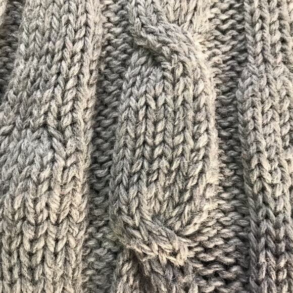 Aran Crafts Ireland 100% merino wool grey cable knit long length cardigan S - Picture 8 of 11